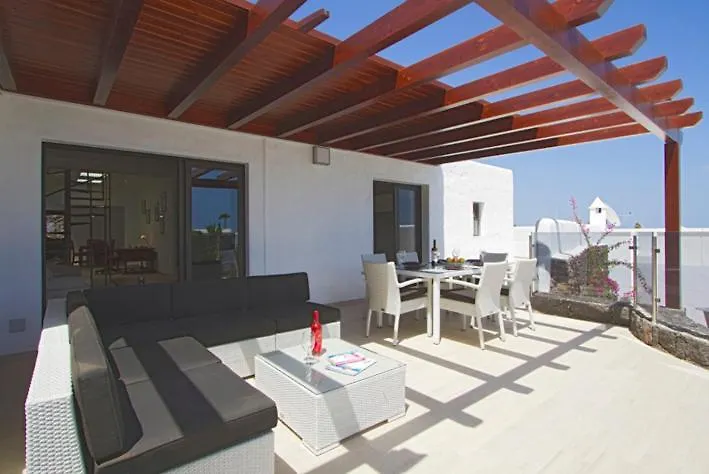 Mirador Mojones Los Mojones Puerto Del Carmen Lanzarote 0*, Tias