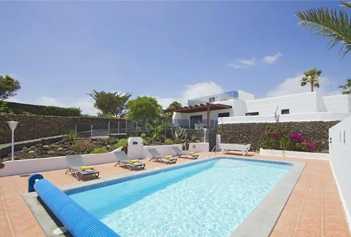 Mirador Mojones Los Mojones Puerto Del Carmen Lanzarote Villa Tias